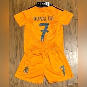 Kylian Mbappé Youth Medium Soccer Jersey Orange 26 Kids 8-9 New with tags